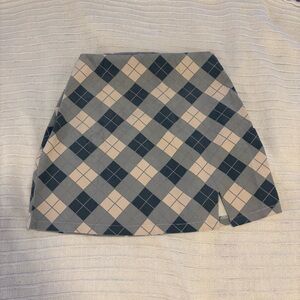 ROMWE Blue and White Argyle Skirt